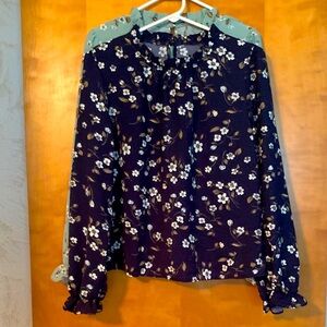 SHEIN Lot of 2 Floral Blouses-1 Navy & 1 Seafoam w/White Floral. Size M(6)
